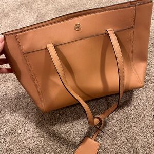 Beige Tory Birch tote